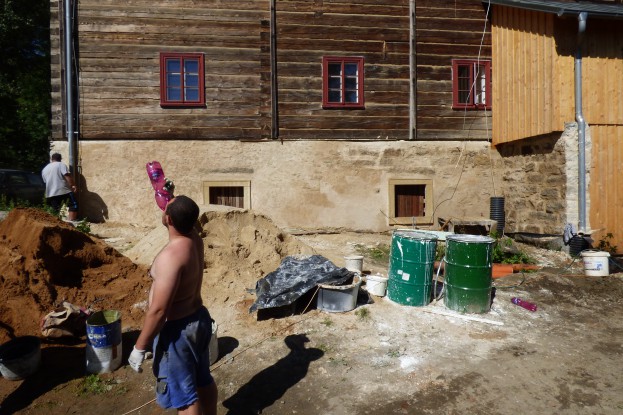 Omítky pláště Kittelova domu.